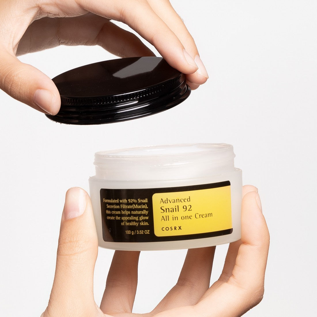 COSRX – Feuchtigkeitsspendende und nährende Creme mit Schneckenschleim